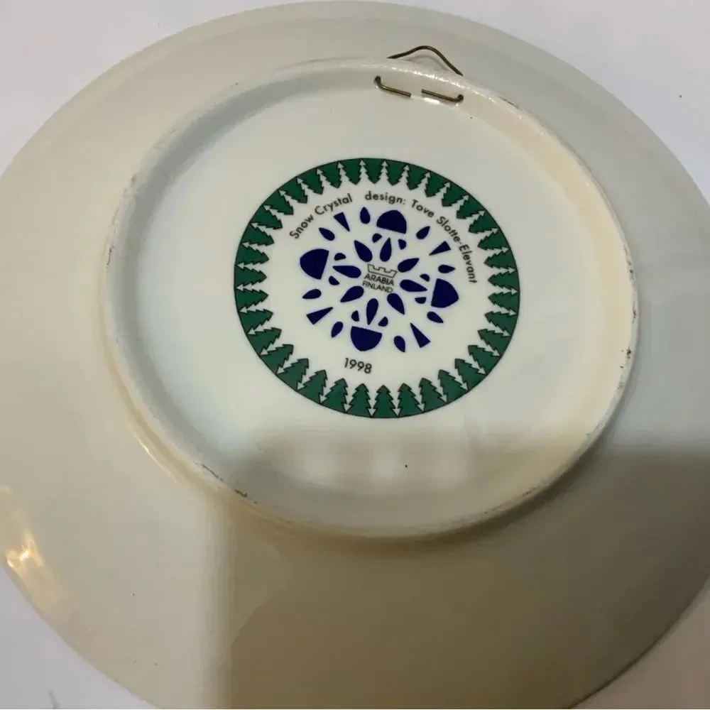 Arabia Finland Wall Plate Christmas plate 1998 porcelain 9”